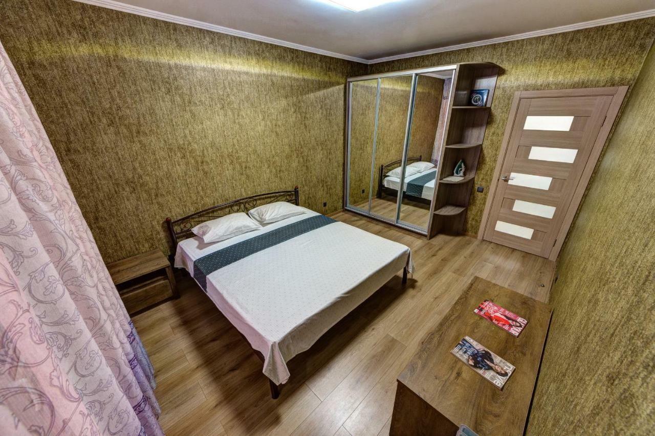 Apartments Near Shevchenko Boulevard Kiev Exterior foto